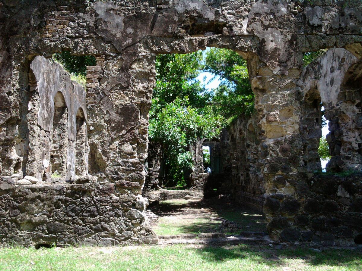 Fort-Rodney-Ruin (1)